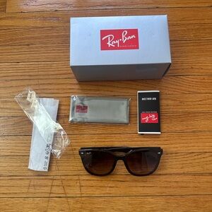 Ray-Ban RB4423D (714/13) Brown Gradient Sunglasses